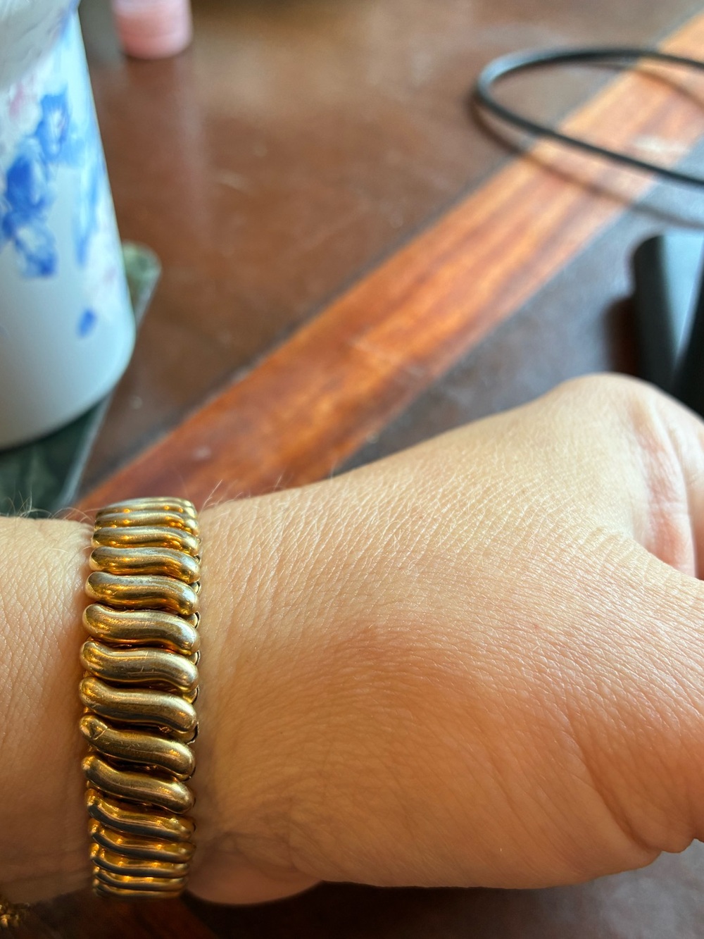 Victorian Gold fill Heart Stretch Bracelet - Women Jewelry - Picture 4 of 5